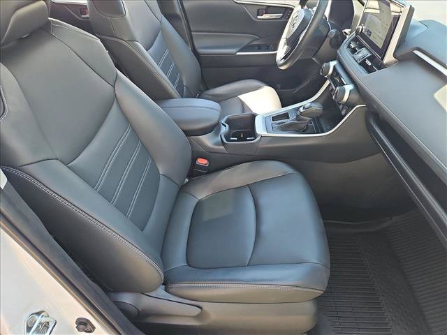 Used 2025 Toyota RAV4 XLE Premium FWD image 19