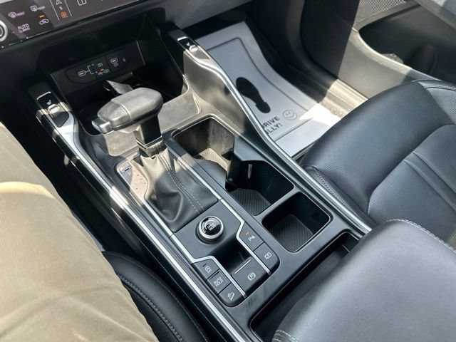 Used 2025 Kia Sorento S w/ Panoramic Sunroof Package FWD image 41
