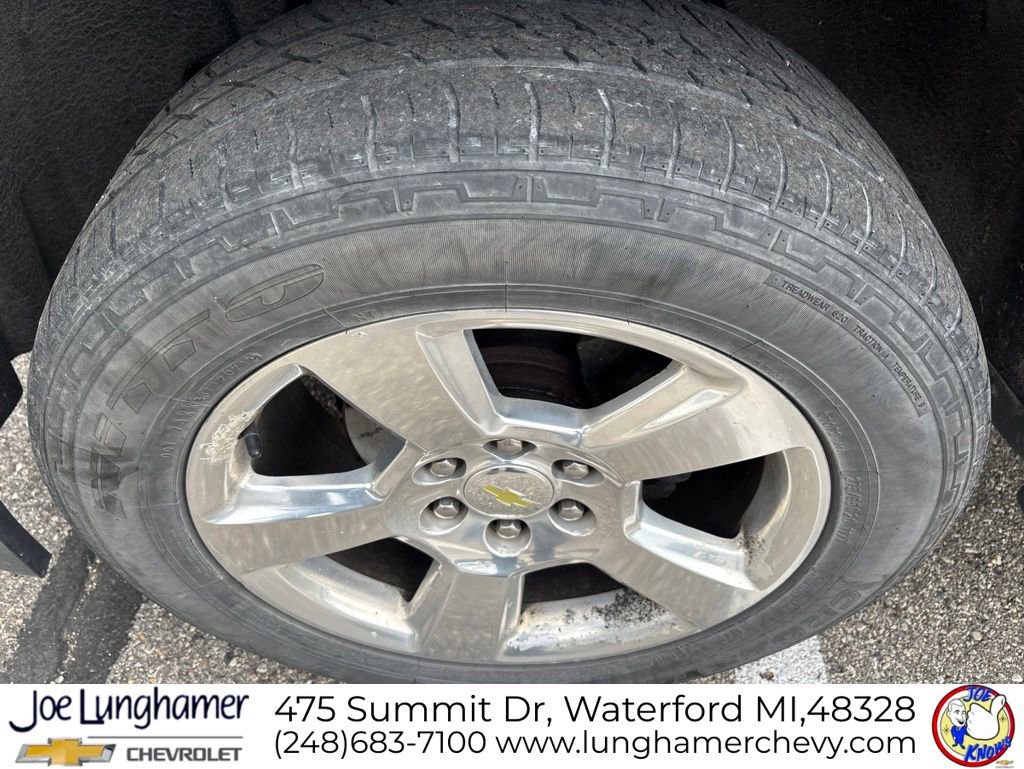 Used 2015 Chevrolet Silverado 1500 LT w/ LT Convenience Package AWD/4WD image 10