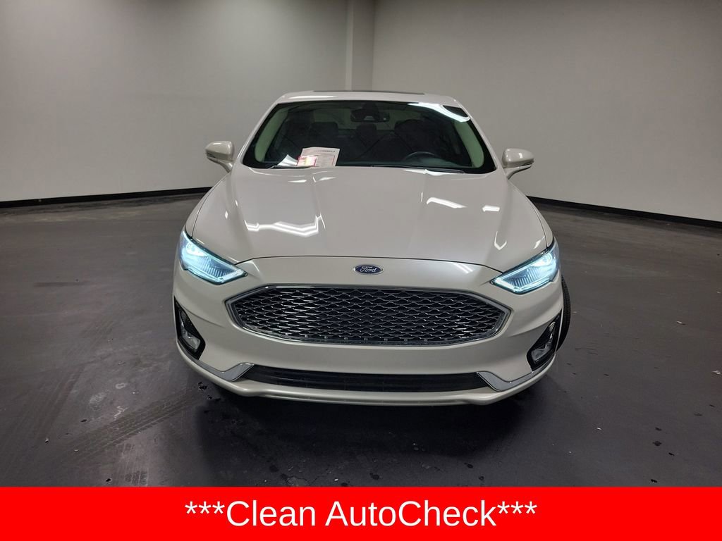 Used 2019 Ford Fusion Titanium image 2