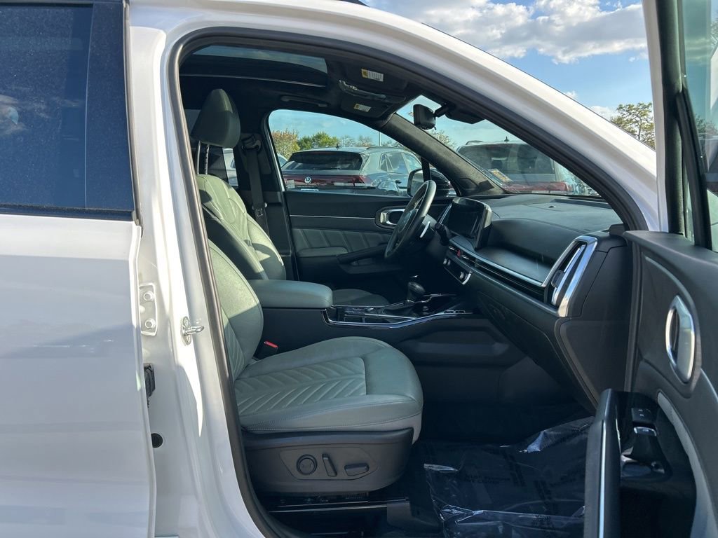 Used 2024 Kia Sorento SX Prestige w/ Sage Leather Package image 43