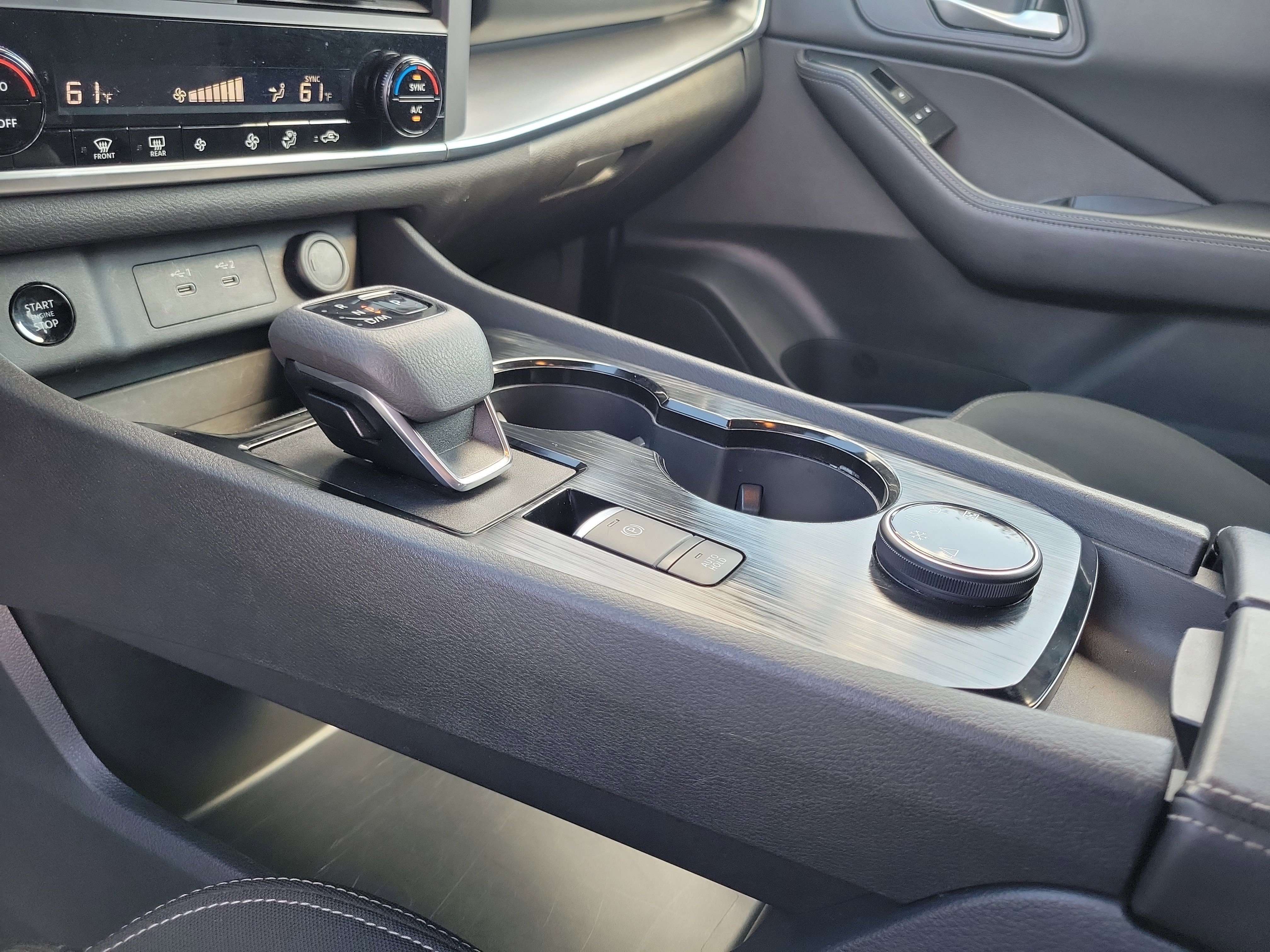 Certified 2024 Nissan Rogue SV image 29