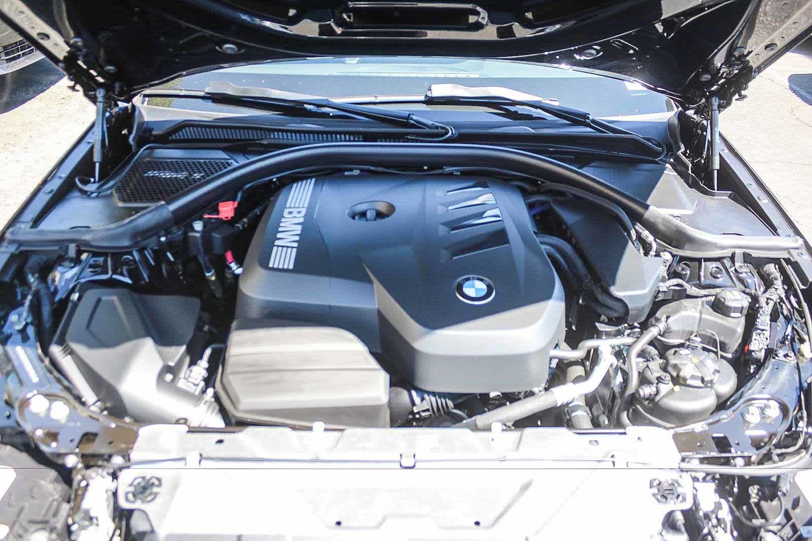 Used 2026 BMW 330i Sedan w/ Convenience Package RWD image 27