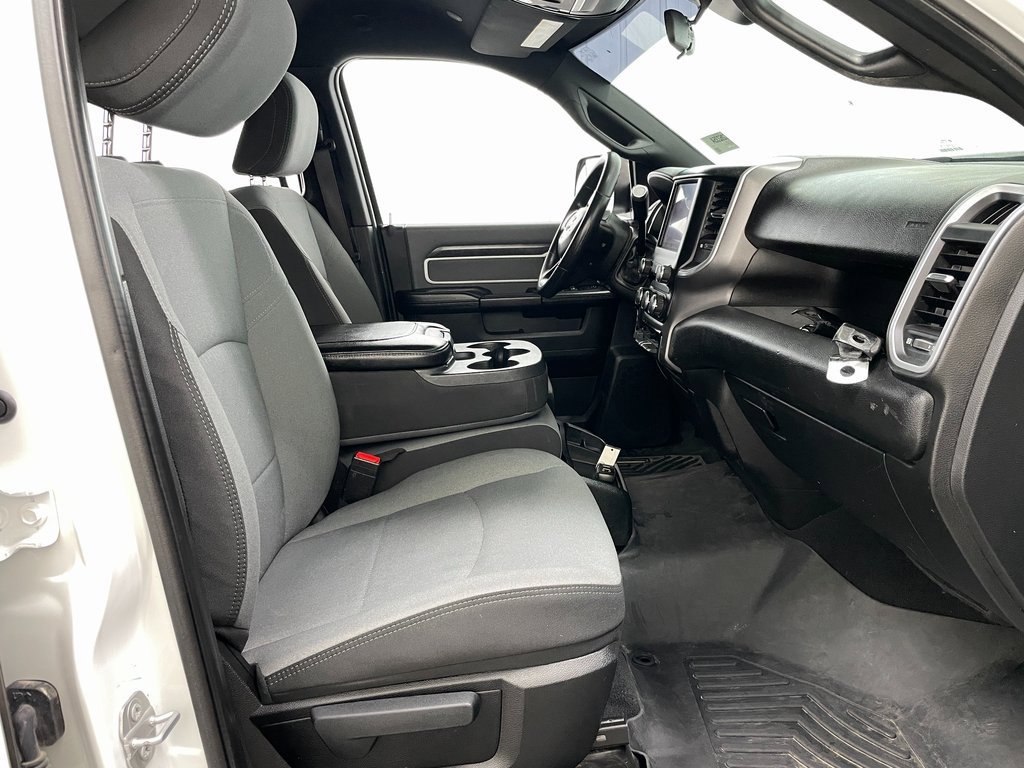 Used 2022 RAM 3500 Big Horn image 35