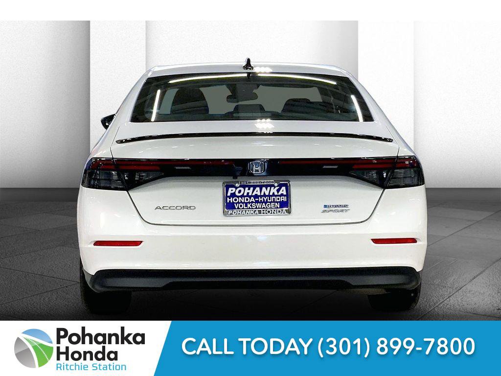 Used 2024 Honda Accord Sport image 3