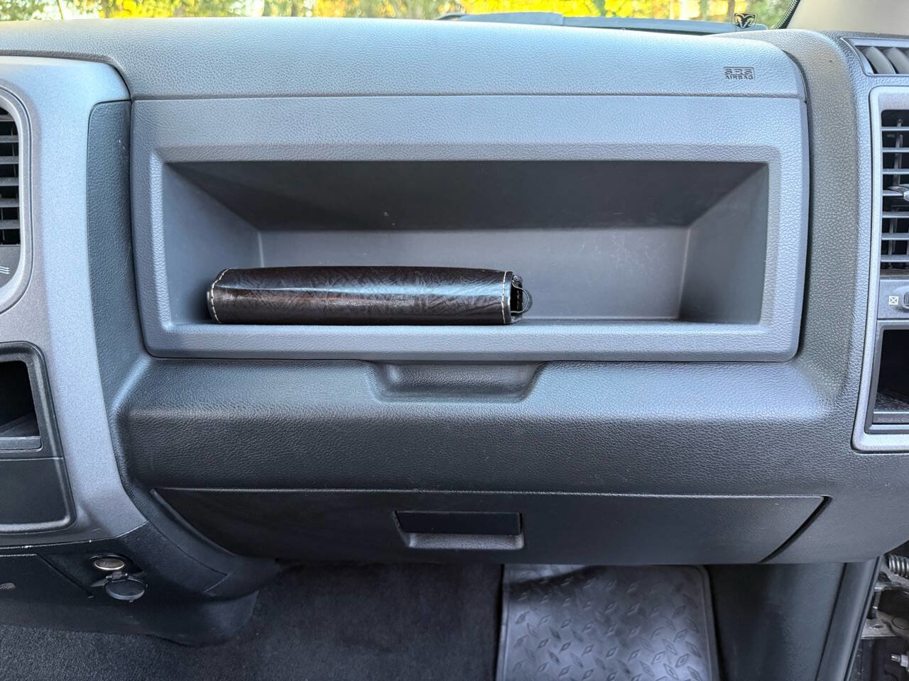 Used 2017 RAM 2500 Tradesman w/ Chrome Appearance Group image 25