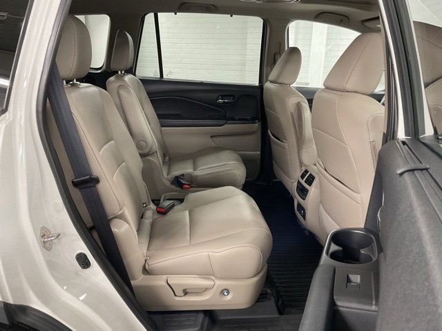 Certified 2019 Honda Pilot Touring image 18