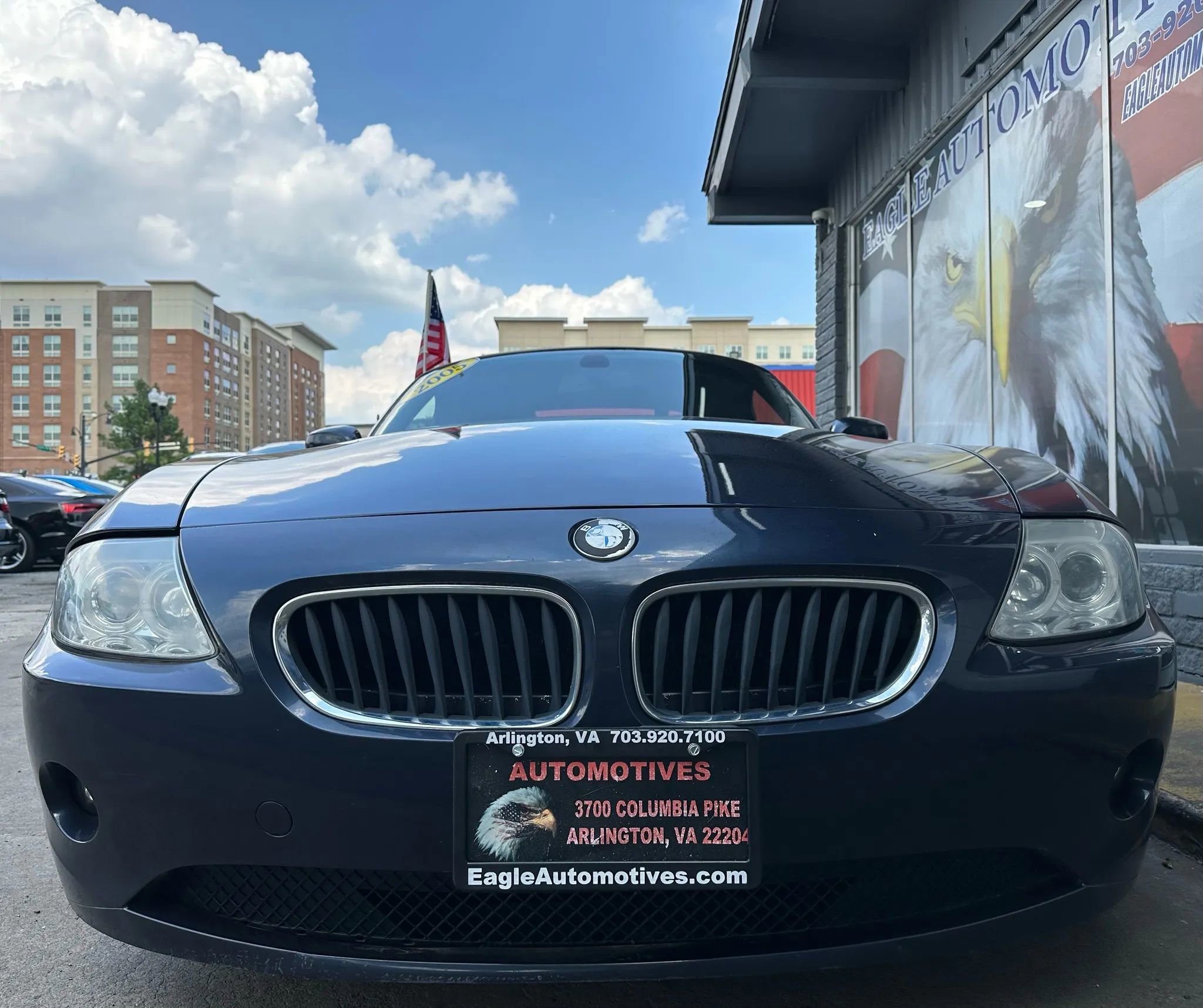 Used 2005 BMW Z4 2.5i image 8