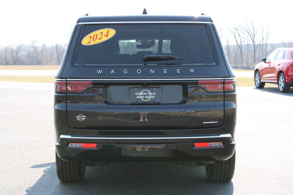 Used 2024 Jeep Wagoneer L Series II w/ Flexible Seating Group AWD/4WD image 8
