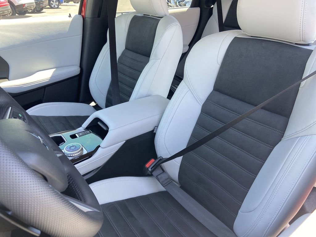 New 2026 Mitsubishi Outlander SE FWD image 15