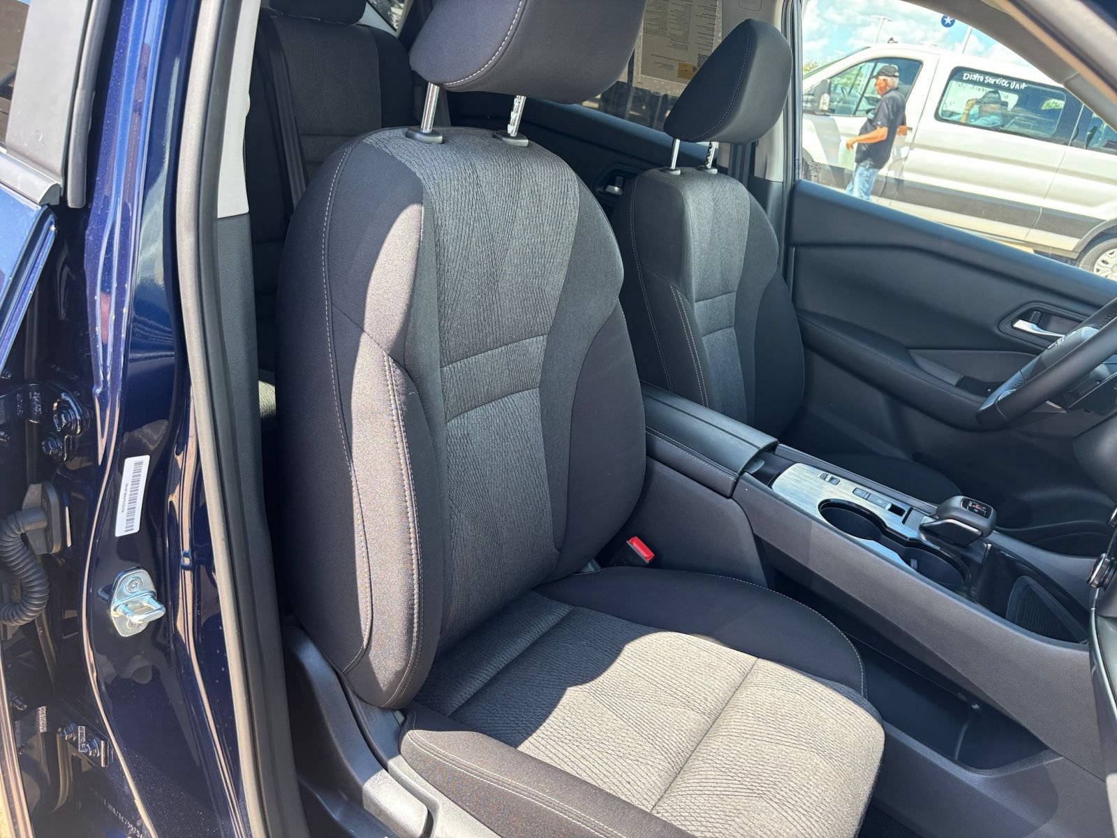 Used 2026 Nissan Rogue SV FWD image 37
