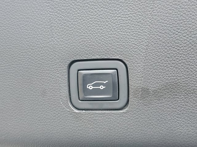 Certified 2023 Chevrolet Traverse RS AWD/4WD image 9