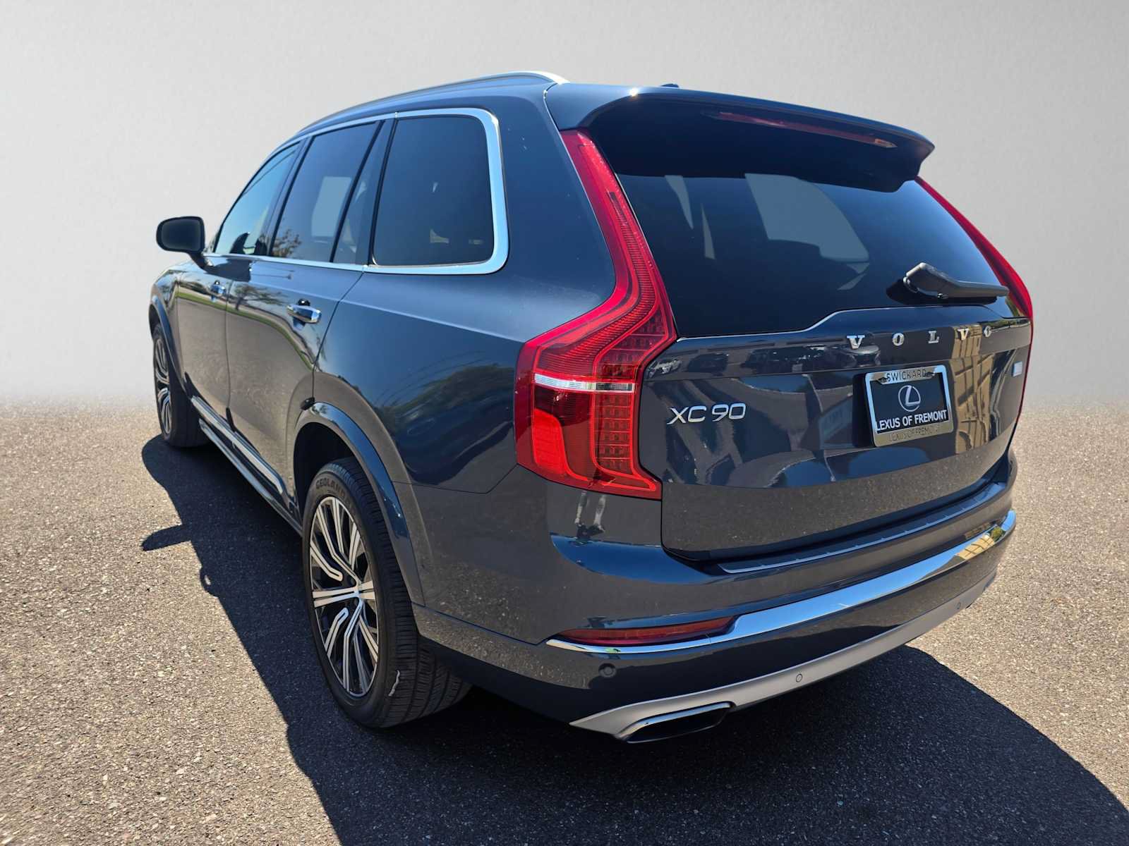 Used 2021 Volvo XC90 T8 Inscription w/ Advanced Package AWD/4WD image 5