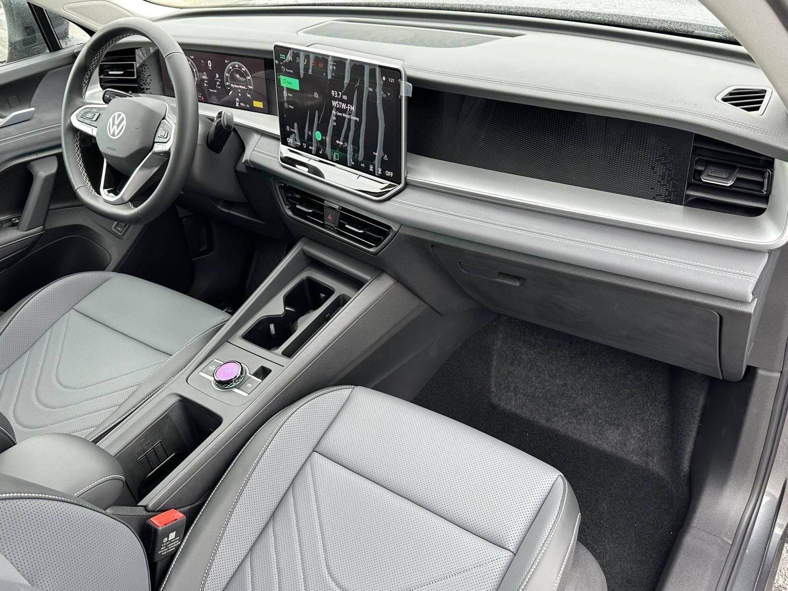 New 2026 Volkswagen Tiguan SE AWD/4WD image 12