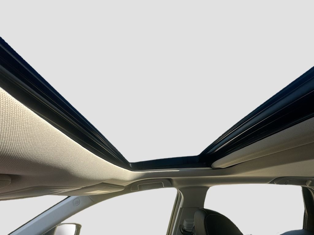 Used 2025 Acura TLX w/ Technology Package image 16