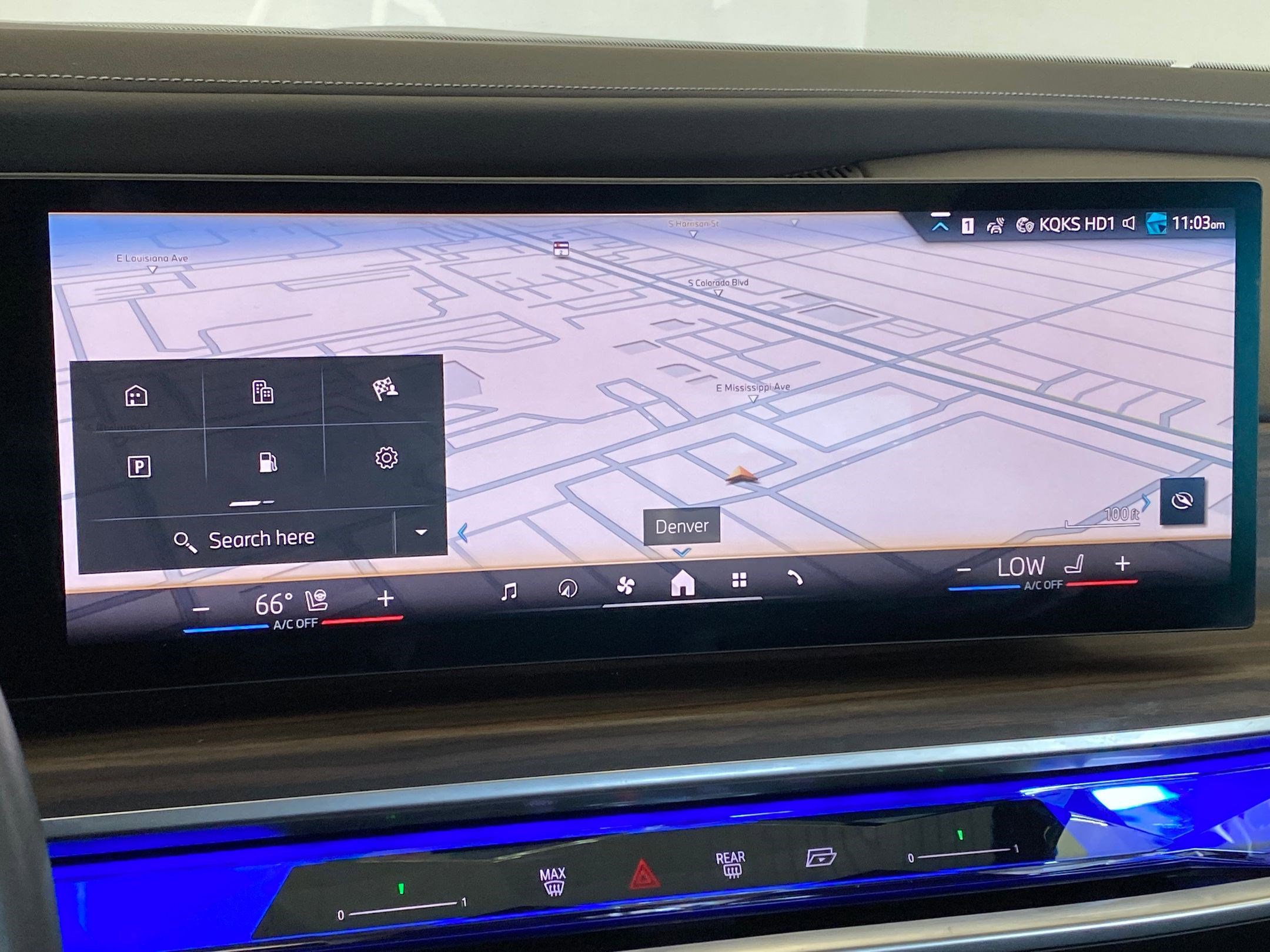 Used 2025 BMW 760i xDrive w/ Executive Package image 25