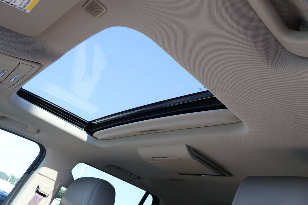 Used 2018 Chevrolet Tahoe Premier AWD/4WD image 14