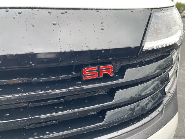 New 2025 Nissan Kicks SR image 4