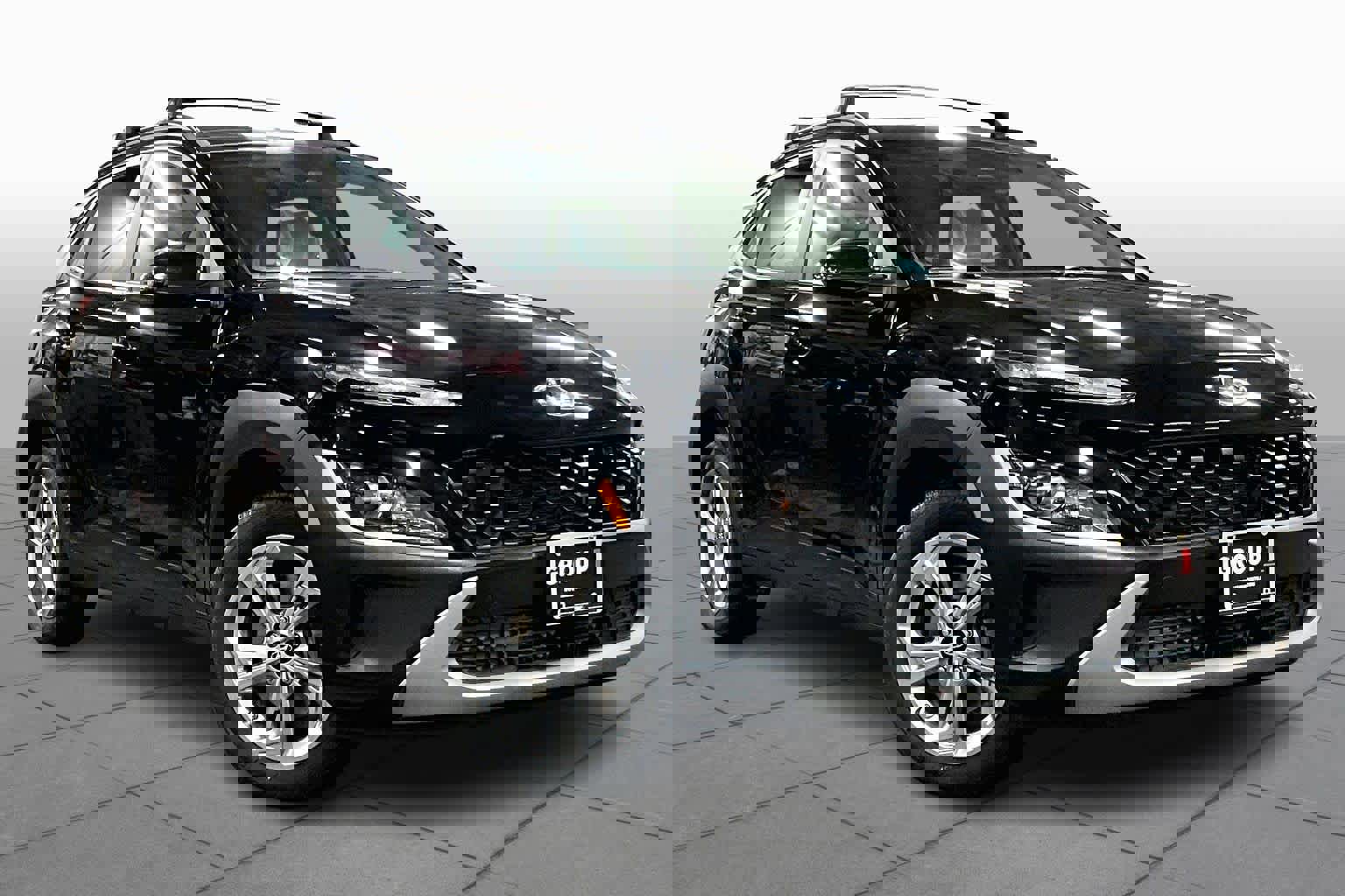 Used 2023 Hyundai Kona SEL image 3