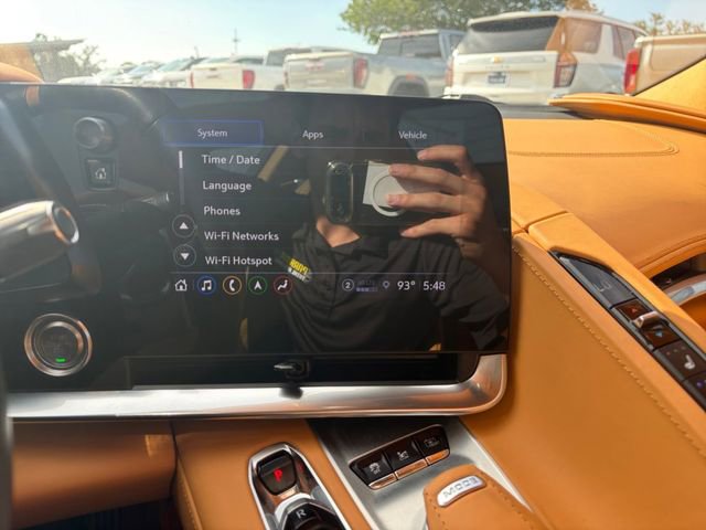 Used 2022 Chevrolet Corvette Stingray Premium Conv w/ Z51 Performance Package RWD image 10