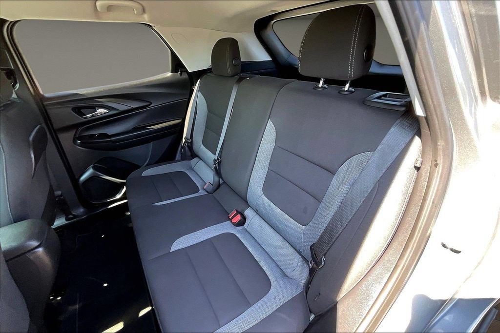 Used 2025 Chevrolet TrailBlazer LT FWD image 25