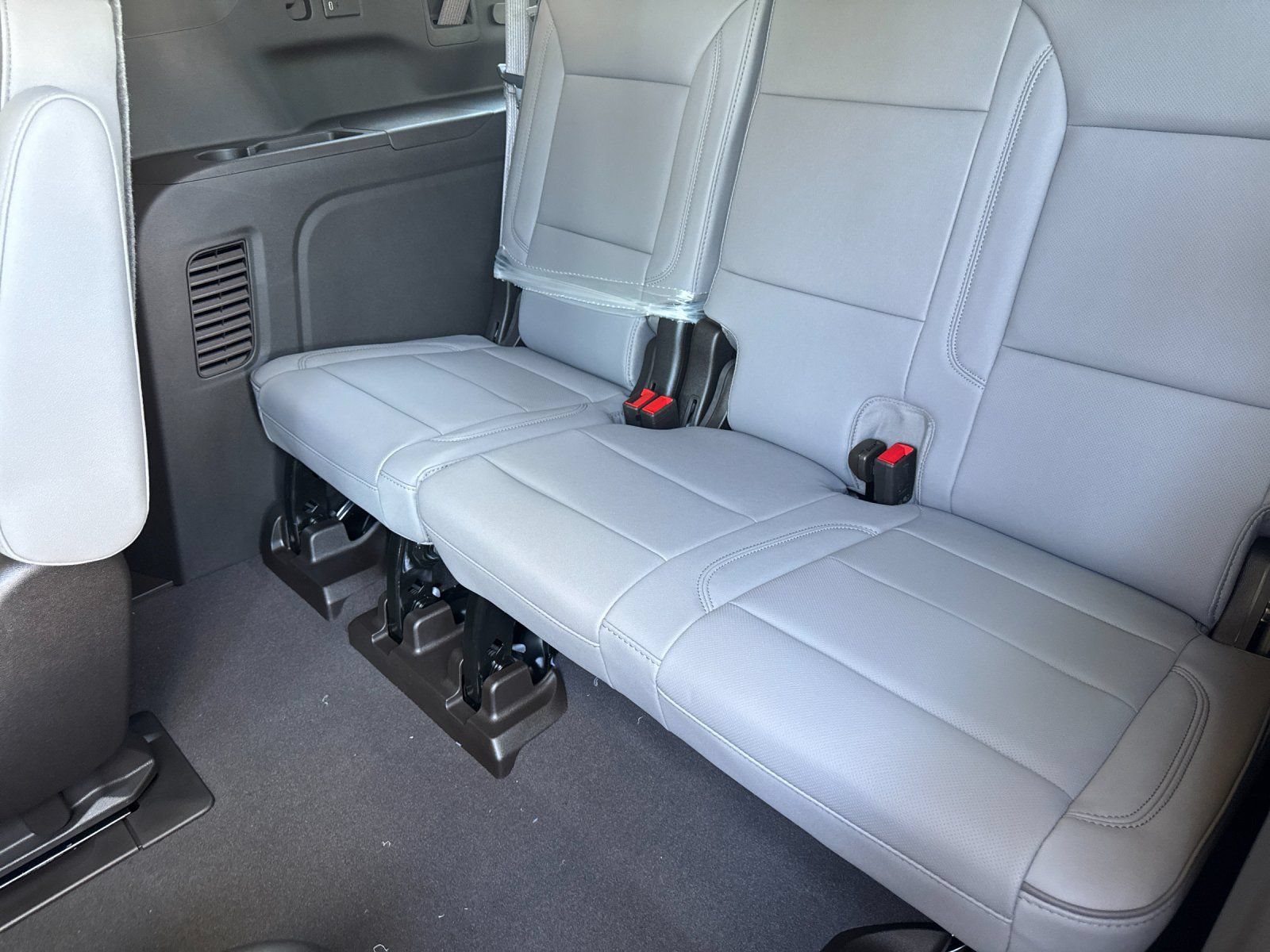 New 2026 GMC Yukon XL Elevation w/ Elevation Premium Package AWD/4WD image 16