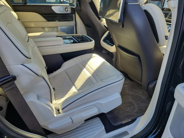 Used 2023 Lincoln Navigator Black Label image 19