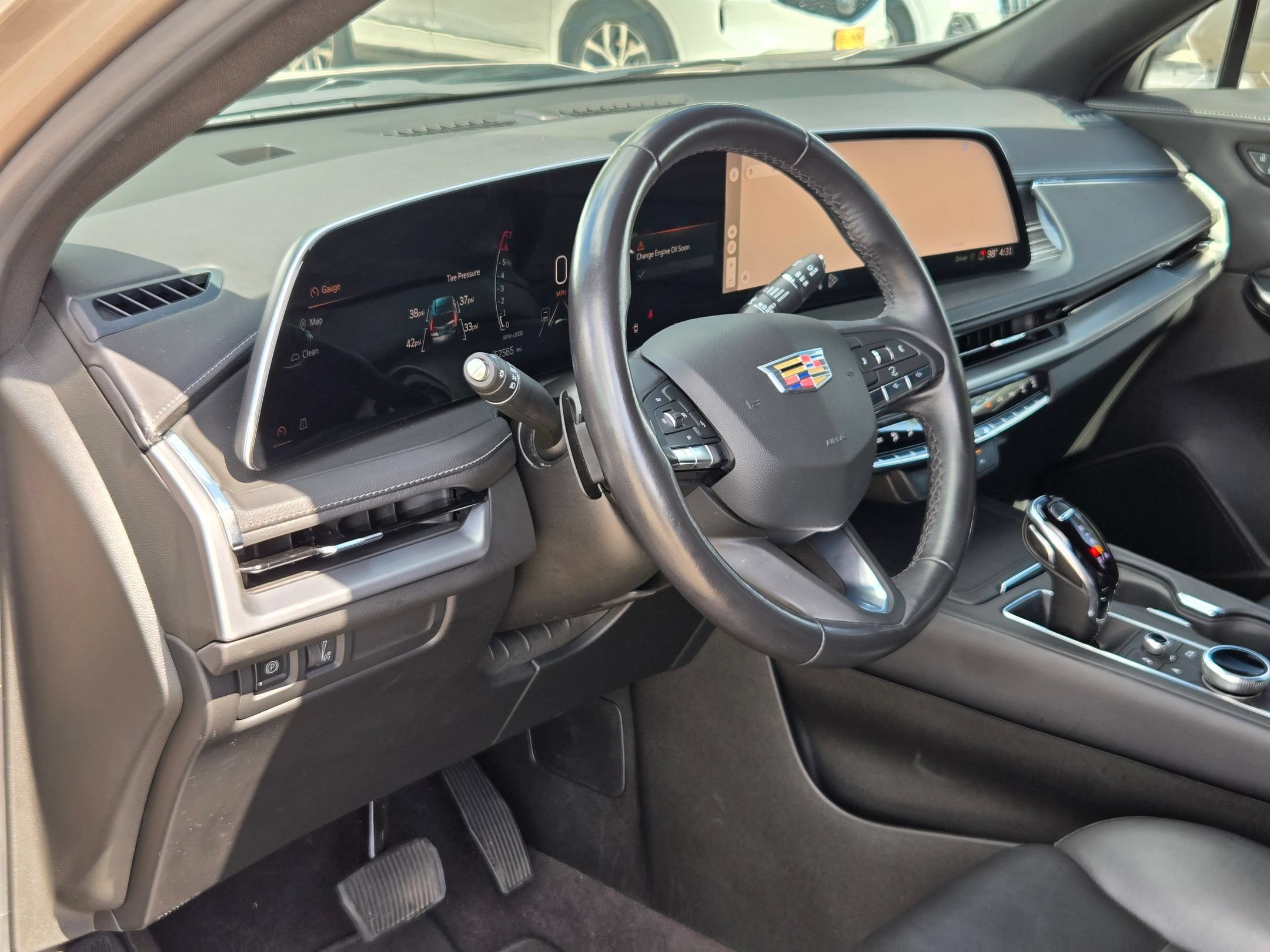 Used 2024 Cadillac XT4 Premium Luxury FWD image 13