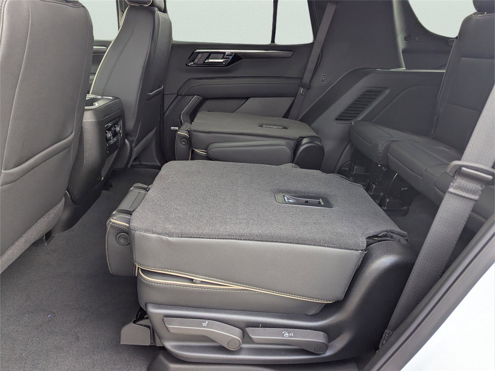 New 2026 Chevrolet Tahoe Premier w/ Sun And Tow Package image 26