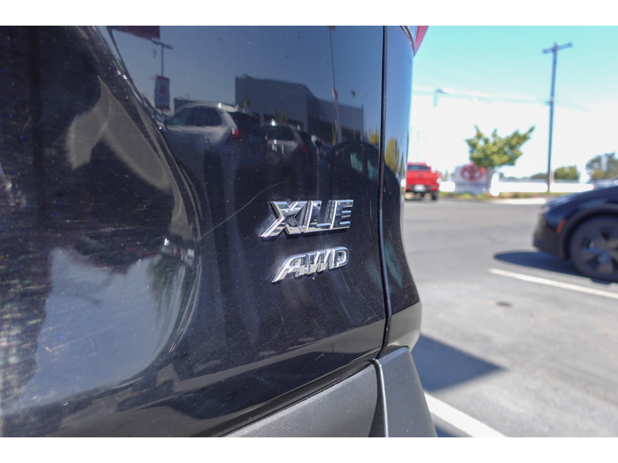 Used 2024 Toyota RAV4 XLE AWD/4WD image 24
