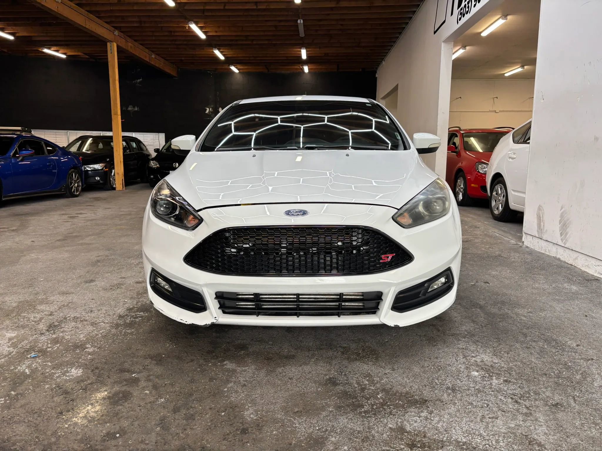 Used 2018 Ford Focus ST w/ Equipment Group 402A FWD image 3