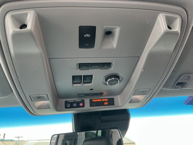 Used 2017 Cadillac Escalade Premium Luxury image 70