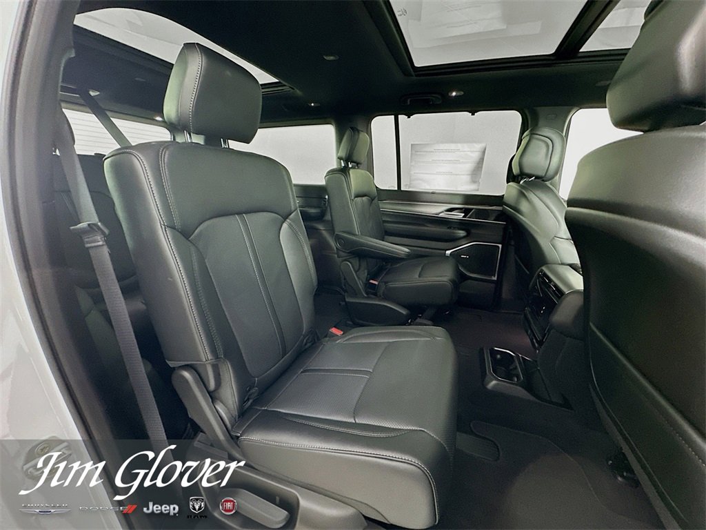 New 2025 Jeep Wagoneer Series II w/ Convenience Group I image 18