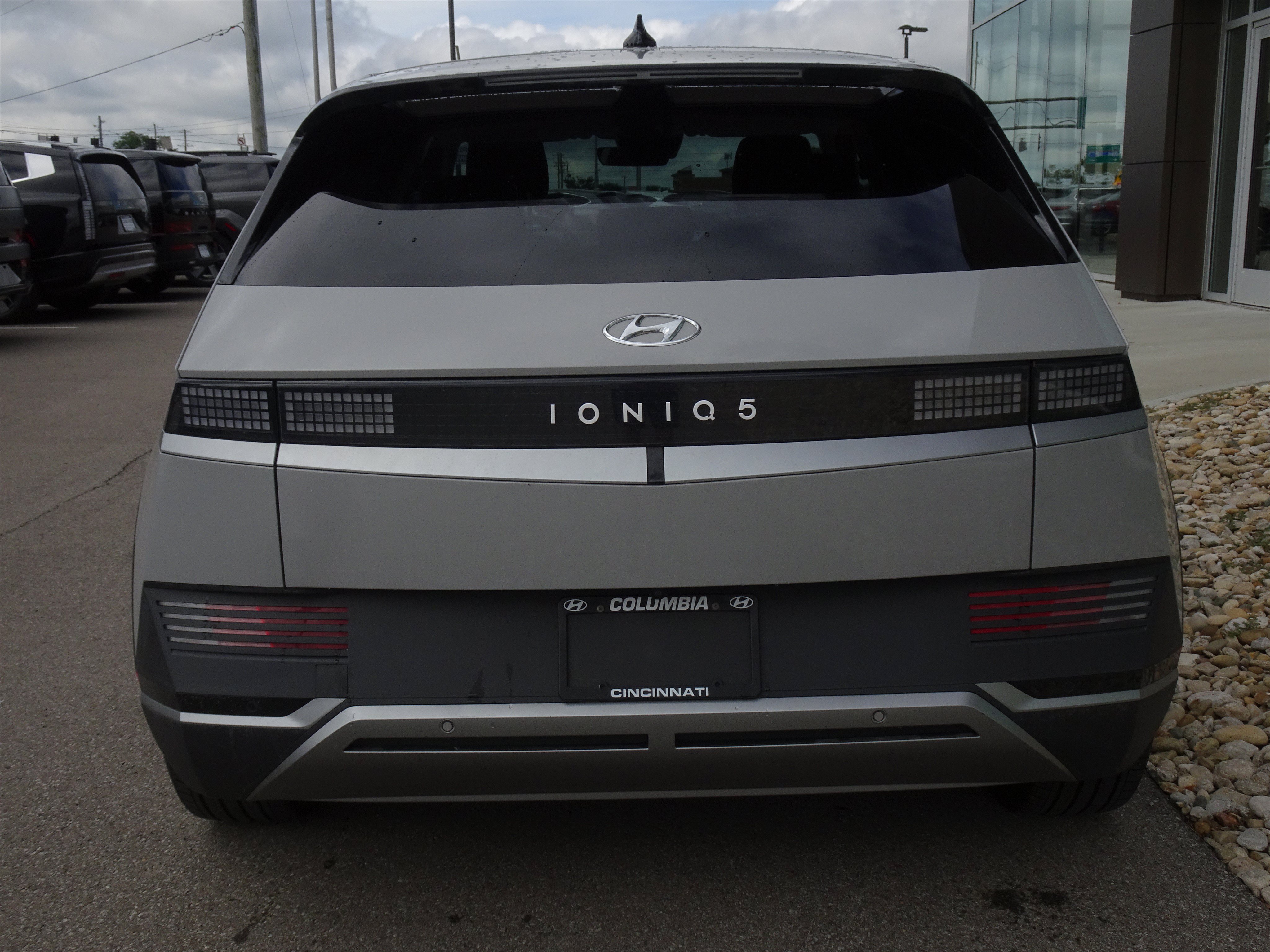 Used 2023 Hyundai Ioniq 5 SE RWD image 4