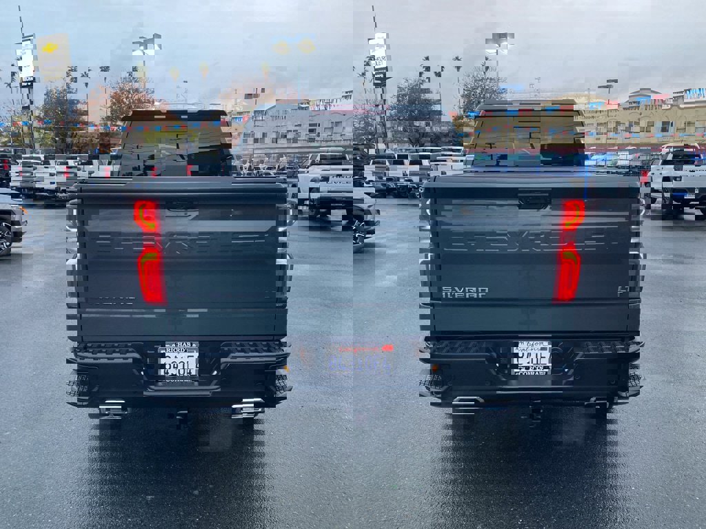 Used 2025 Chevrolet Silverado 1500 LT Trail Boss w/ Convenience Package II image 10