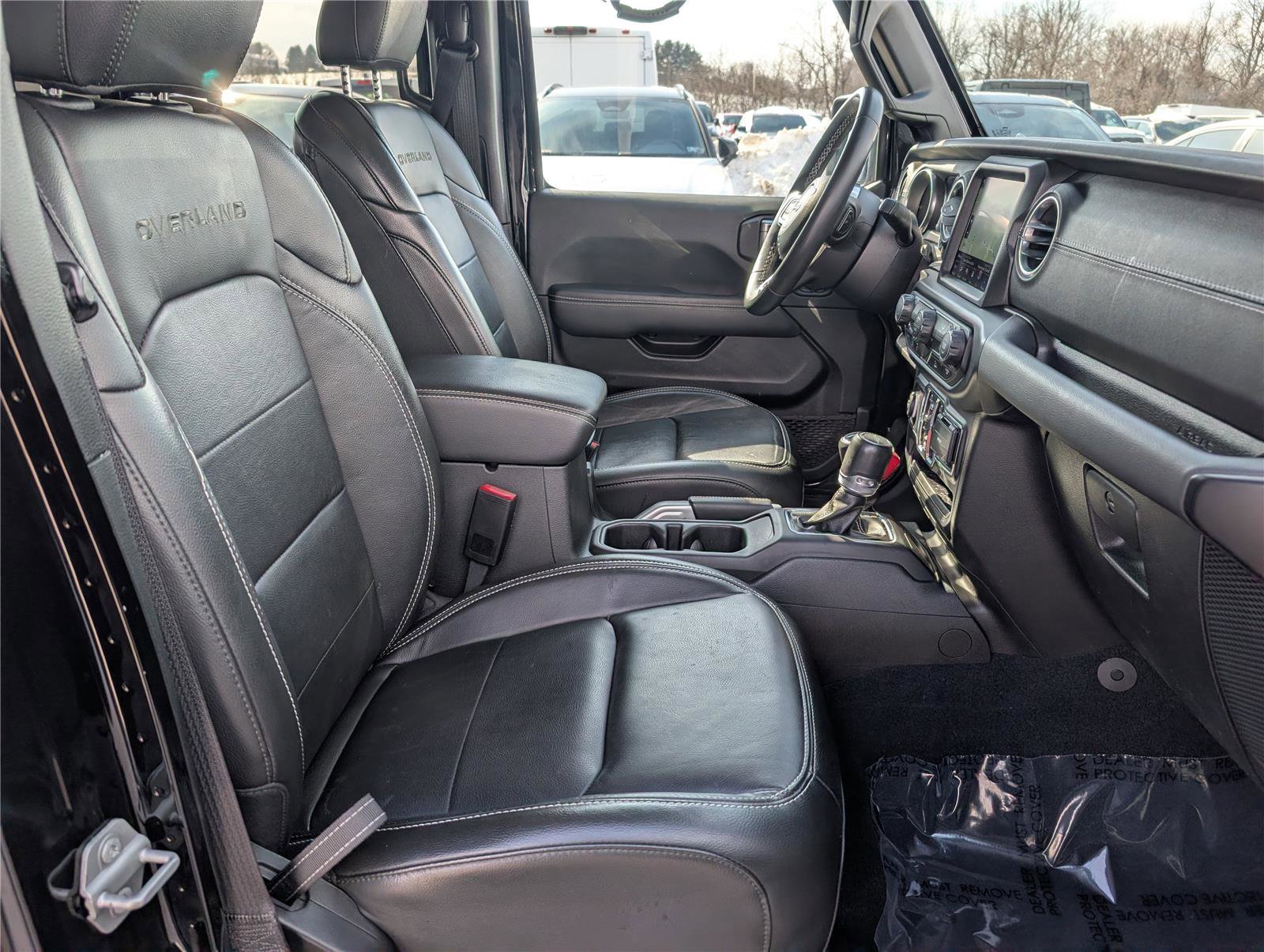 Used 2022 Jeep Gladiator Overland w/ Popular Equipment Package image 9