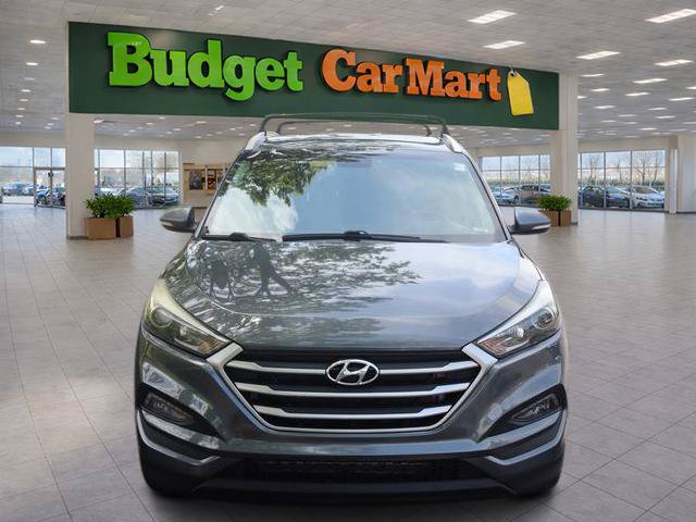 Used 2017 Hyundai Tucson SE Plus FWD image 2