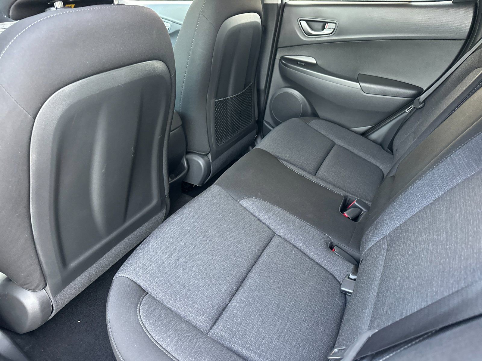 Used 2023 Hyundai Kona SE w/ Cargo Package image 11