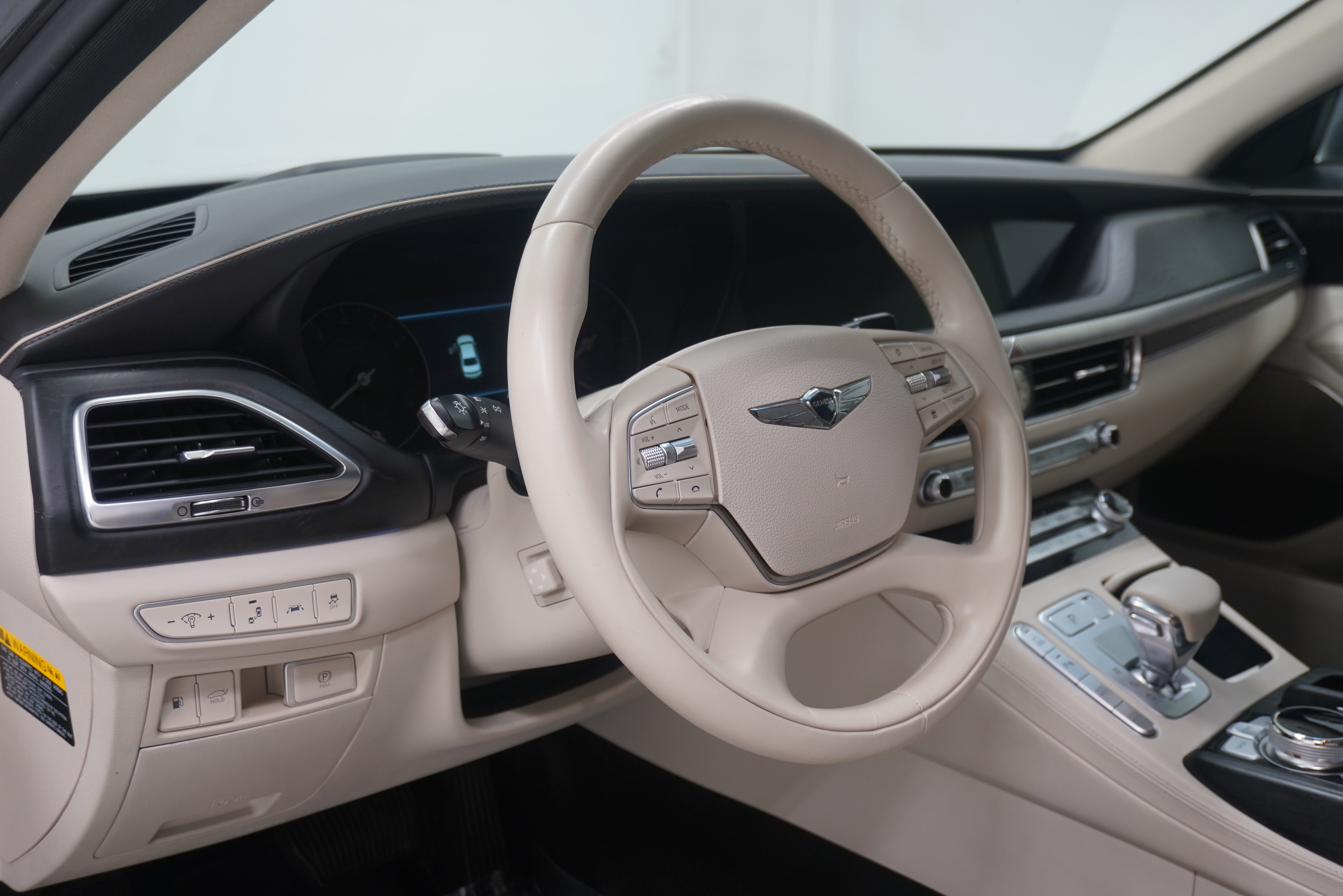 Used 2021 Genesis G90 5.0 Ultimate RWD image 10