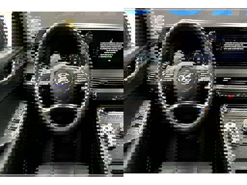 Used 2024 Hyundai Palisade Limited image 6