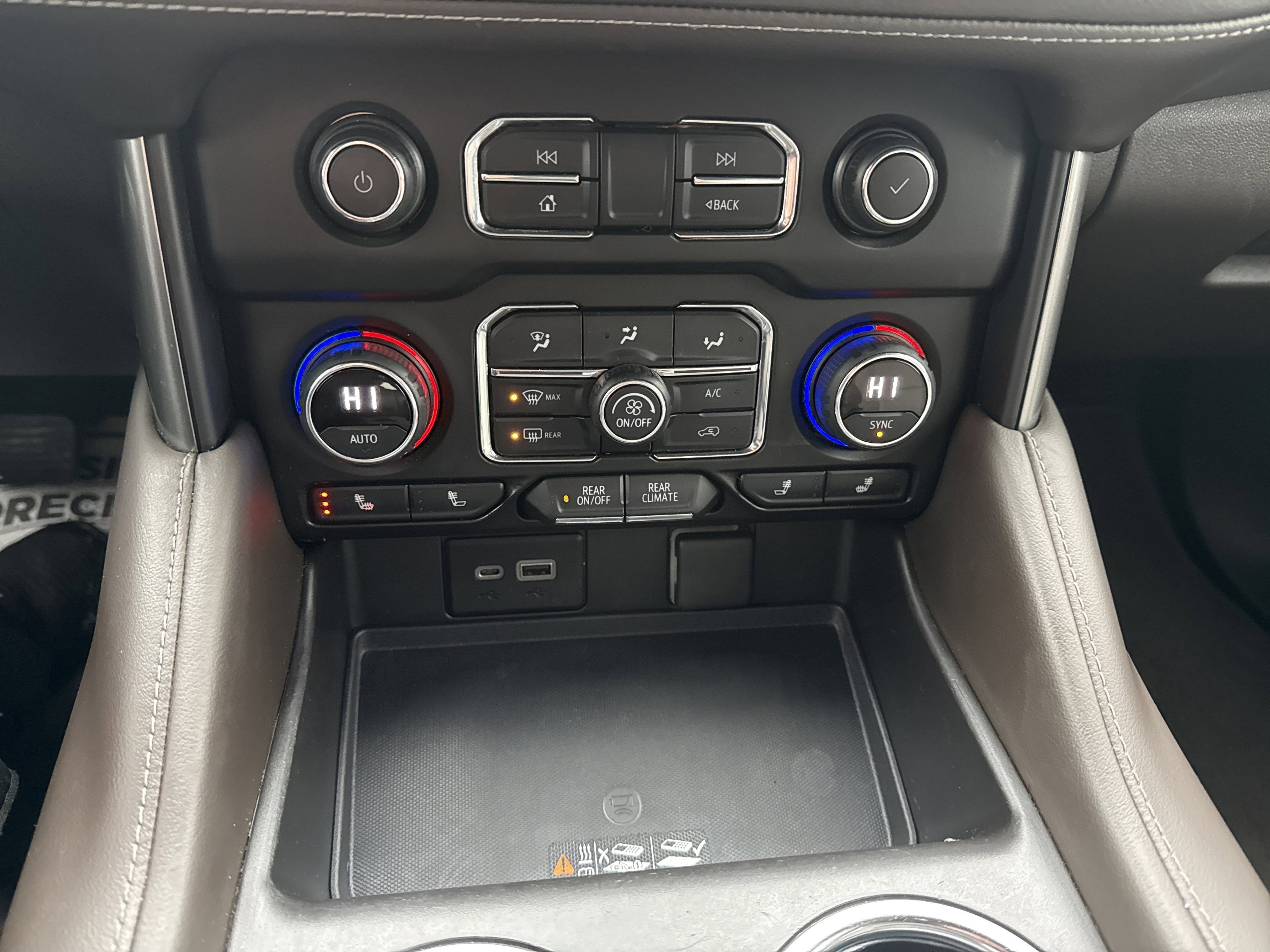 Used 2021 Chevrolet Tahoe Z71 w/ Z71 Off-Road Package image 21