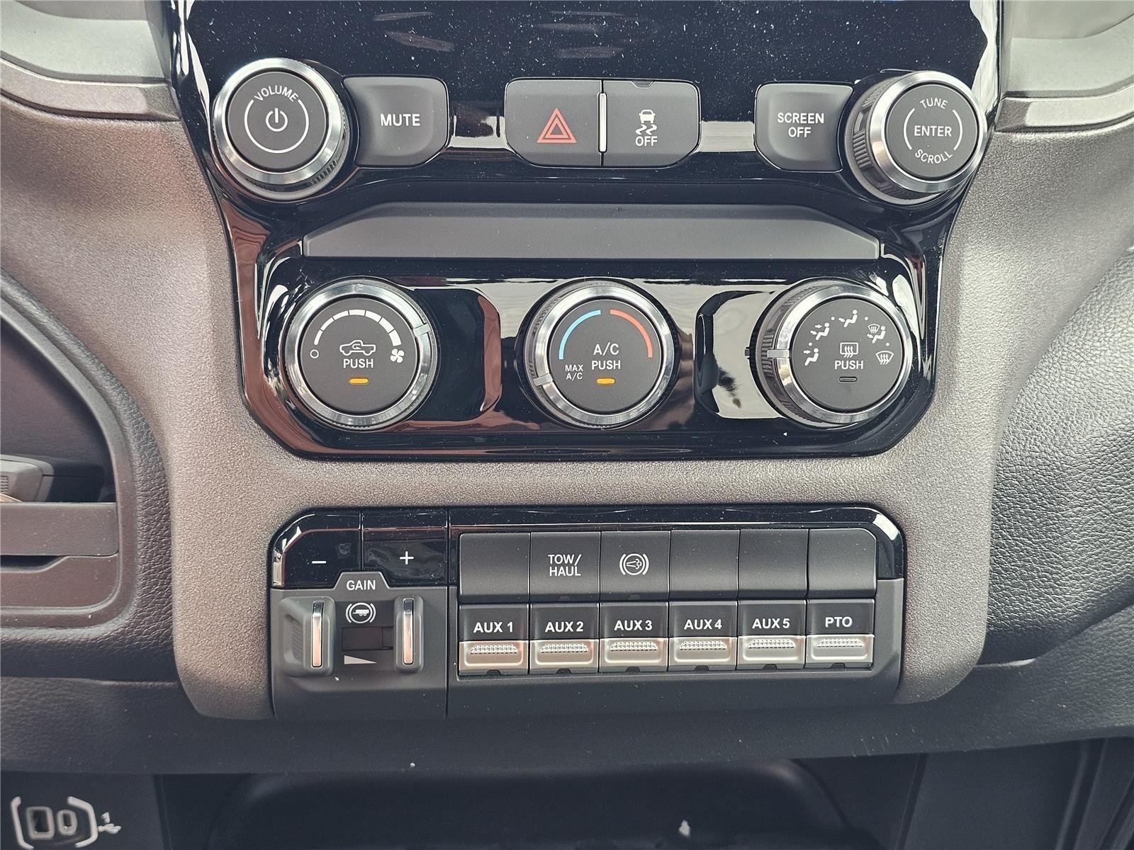 New 2026 RAM 4500 Tradesman w/ Chrome Appearance Group RWD image 29