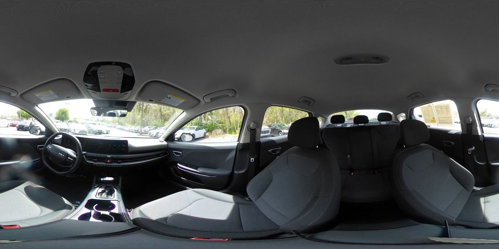 Used 2025 Kia K4 LXS image 38