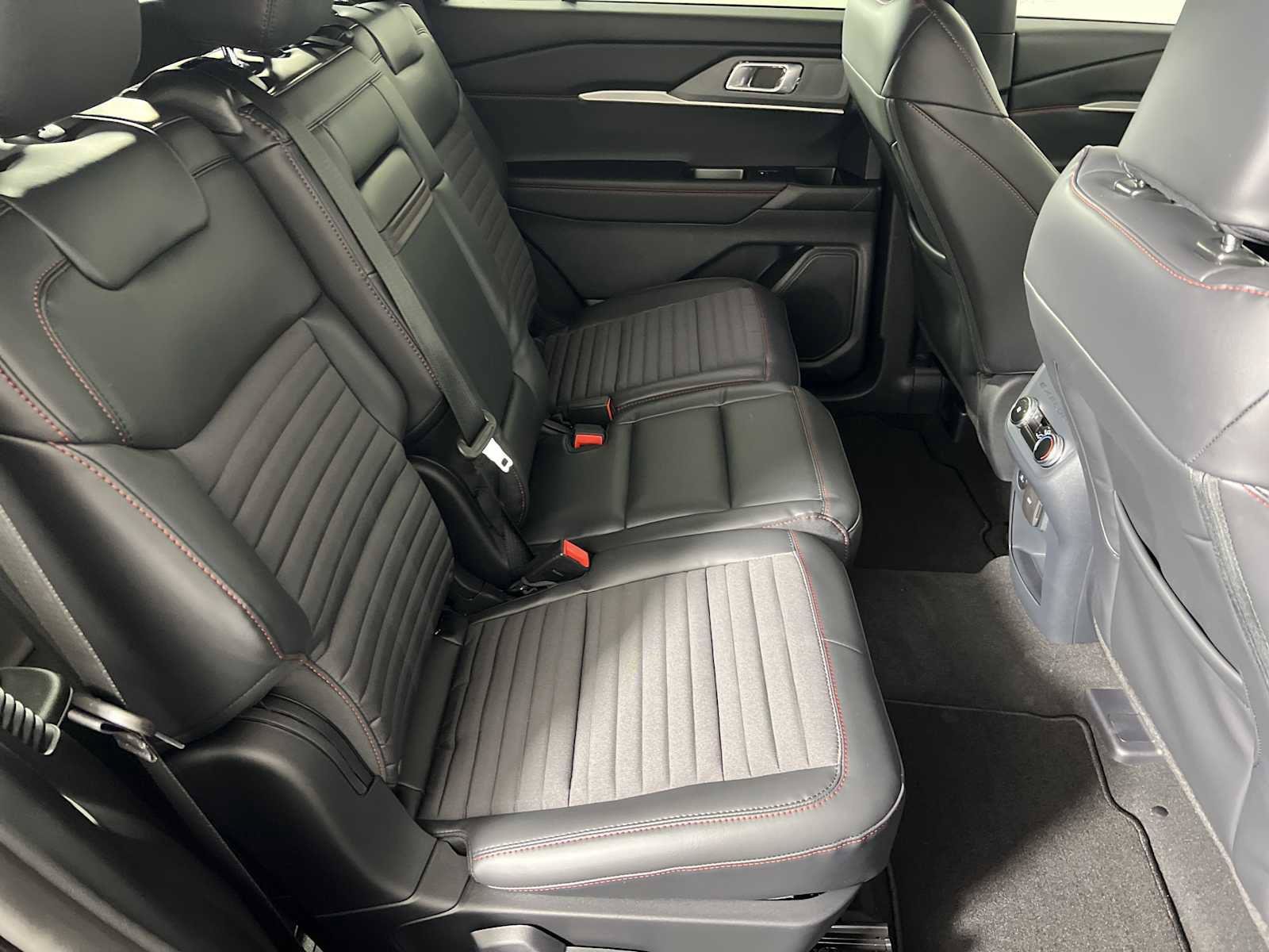 New 2026 Ford Explorer ST-Line RWD image 15