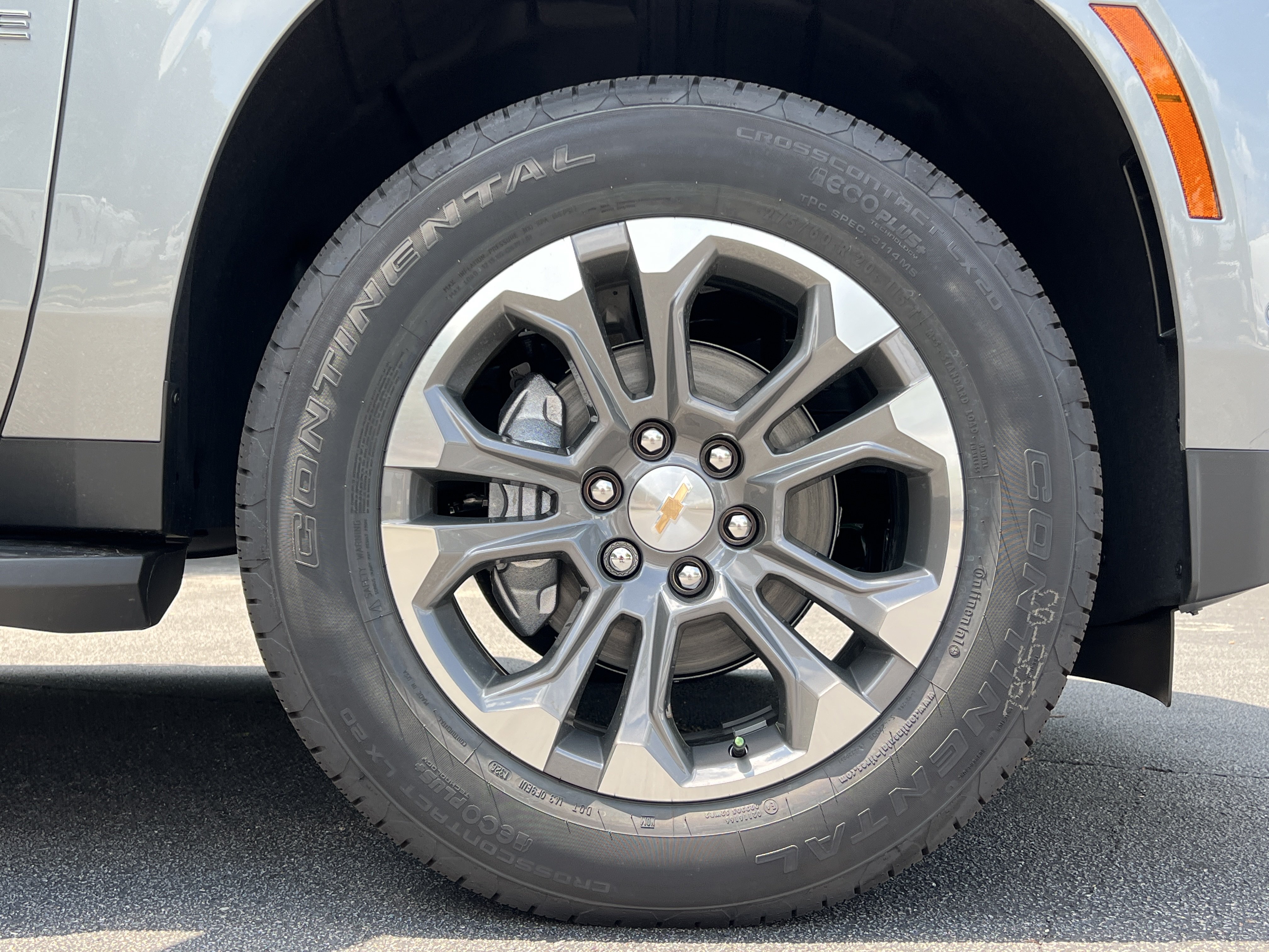 New 2026 Chevrolet Tahoe LS AWD/4WD image 13