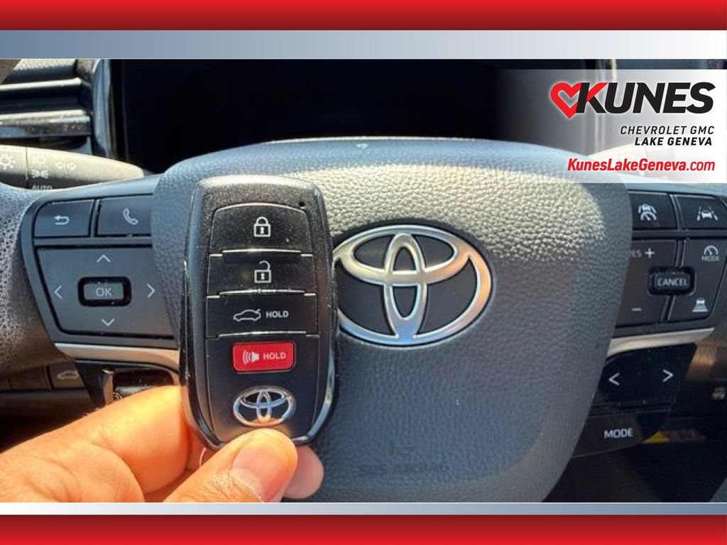 Used 2025 Toyota Camry LE FWD image 22
