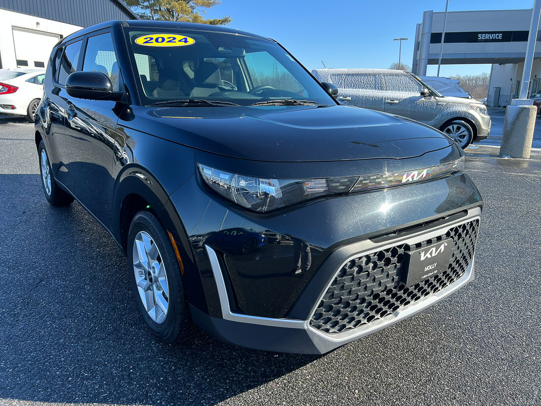 Used 2024 Kia Soul LX w/ Option Group 015 image 9