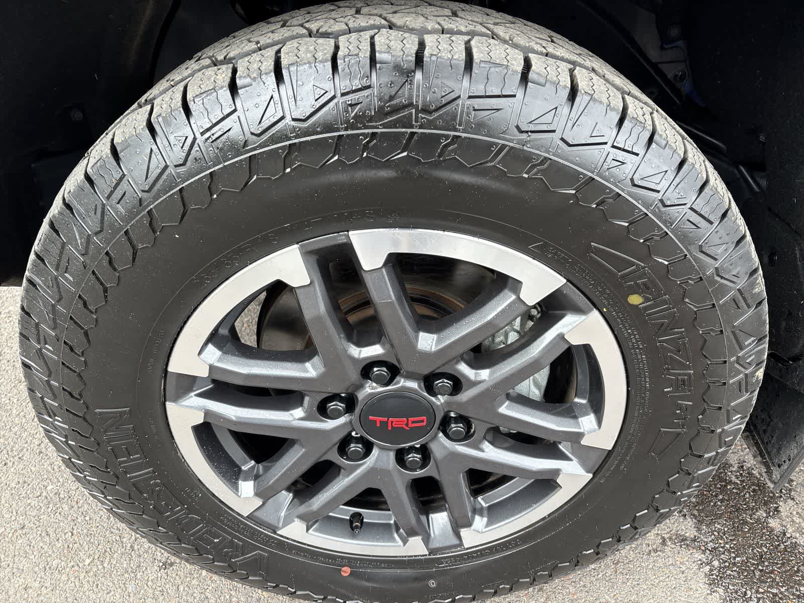 Used 2024 Toyota Tacoma TRD Sport w/ TRD Sport Upgrade Package AWD/4WD image 4