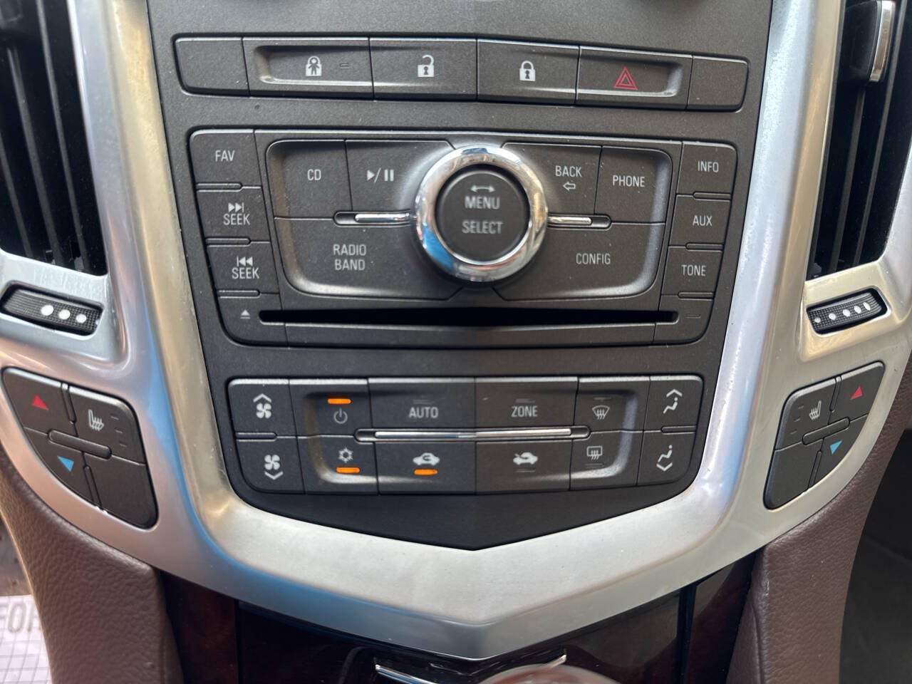 Used 2011 Cadillac SRX Luxury AWD/4WD image 25