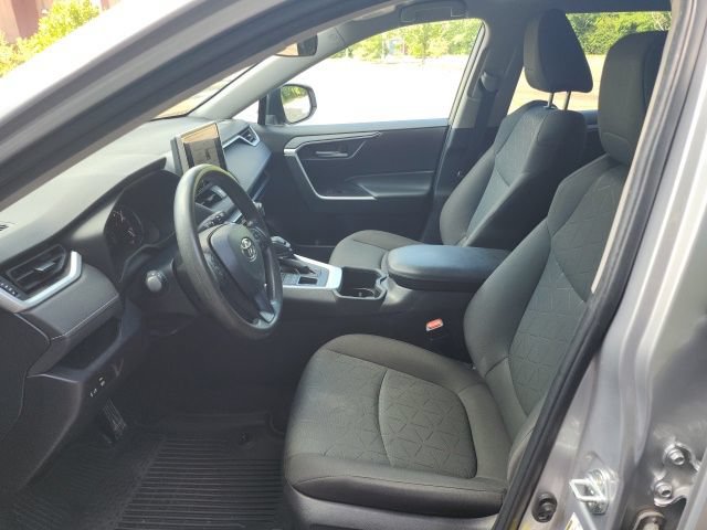 Used 2023 Toyota RAV4 XLE AWD/4WD image 14